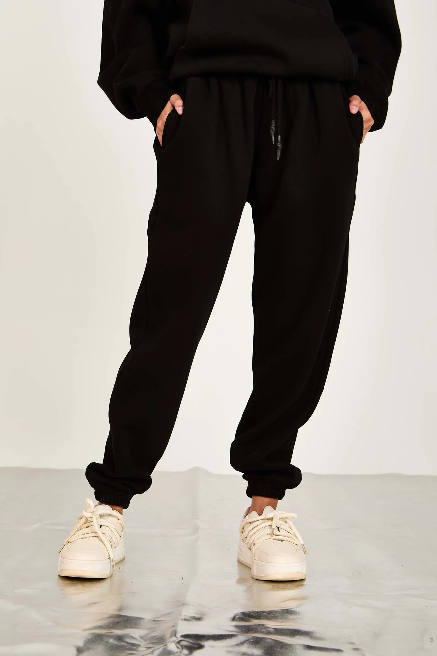 Unisex Loose Fit Sweat Pant Black