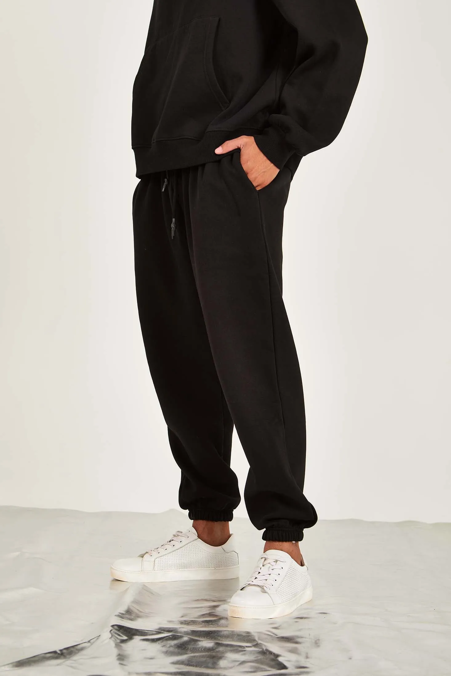 Unisex Loose Fit Sweat Pant Black